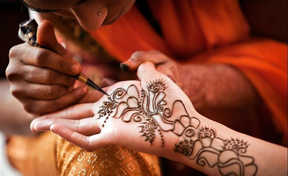 Henna là văn hóa được ưa chuộng rộng rãi ở Ấn Độ