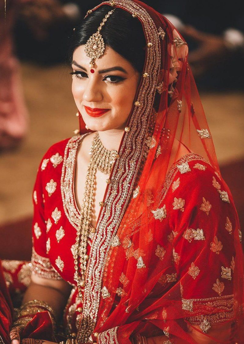 Cô dâu Ấn phải chọn lựa bộ trang sức thật đẹp và lung linh